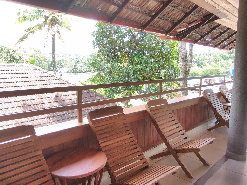 Green Court Cottage Thekkady Exterior foto